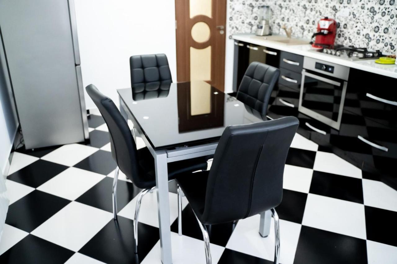דירות גורה הומורולווי Apartament Luxury מראה חיצוני תמונה