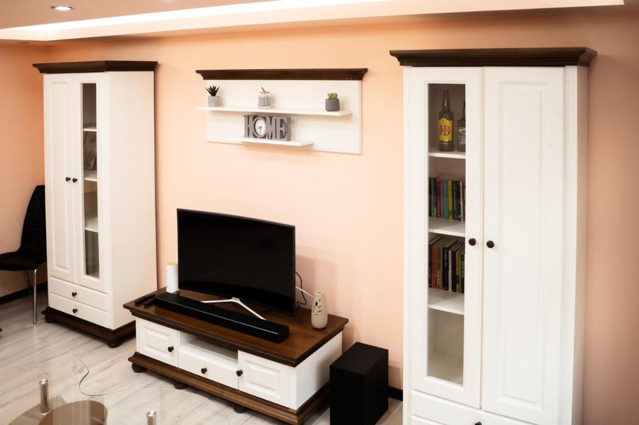 דירות גורה הומורולווי Apartament Luxury מראה חיצוני תמונה