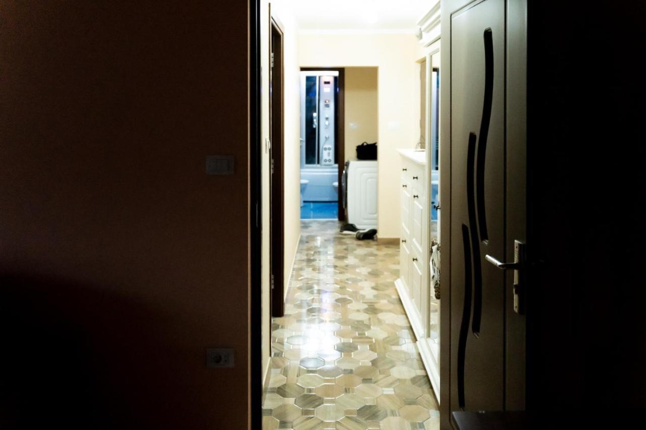 דירות גורה הומורולווי Apartament Luxury מראה חיצוני תמונה