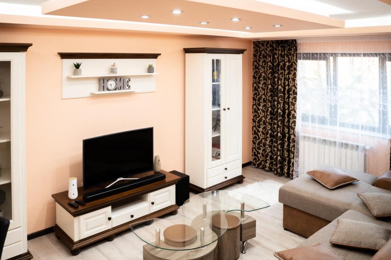 דירות גורה הומורולווי Apartament Luxury מראה חיצוני תמונה